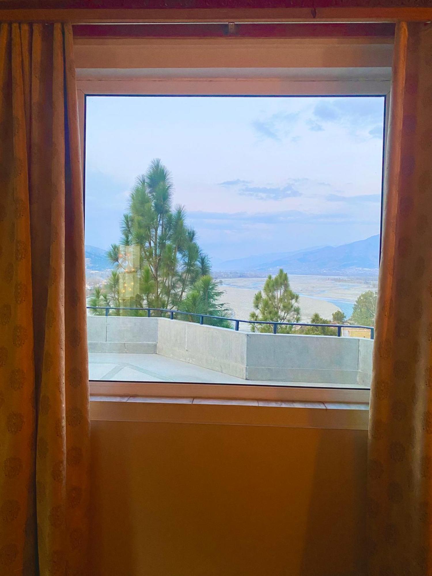 Rock City Resort Saidu Sharif Zewnętrze zdjęcie